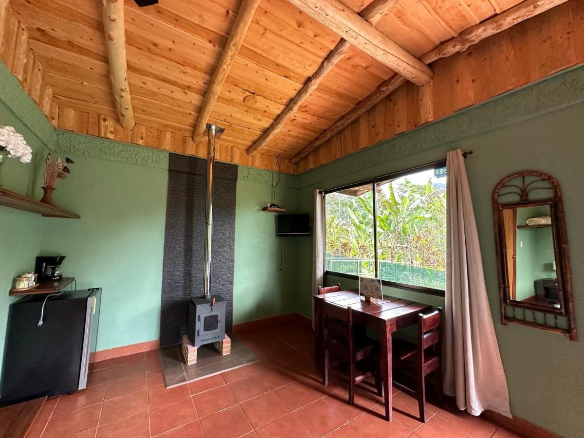 Hotel De Montana El Pelicano San Isidro De El General 외부 사진