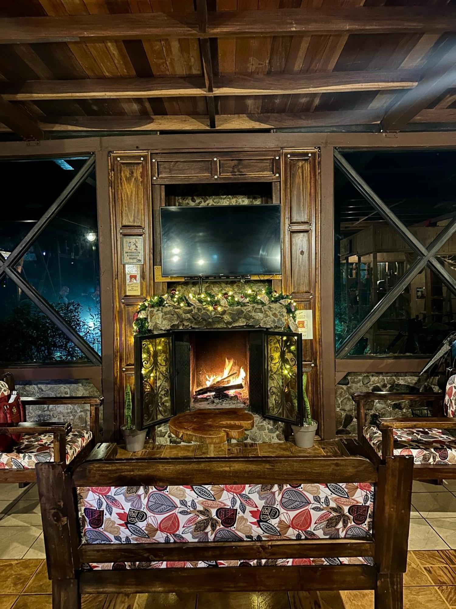 Hotel De Montana El Pelicano San Isidro De El General 외부 사진